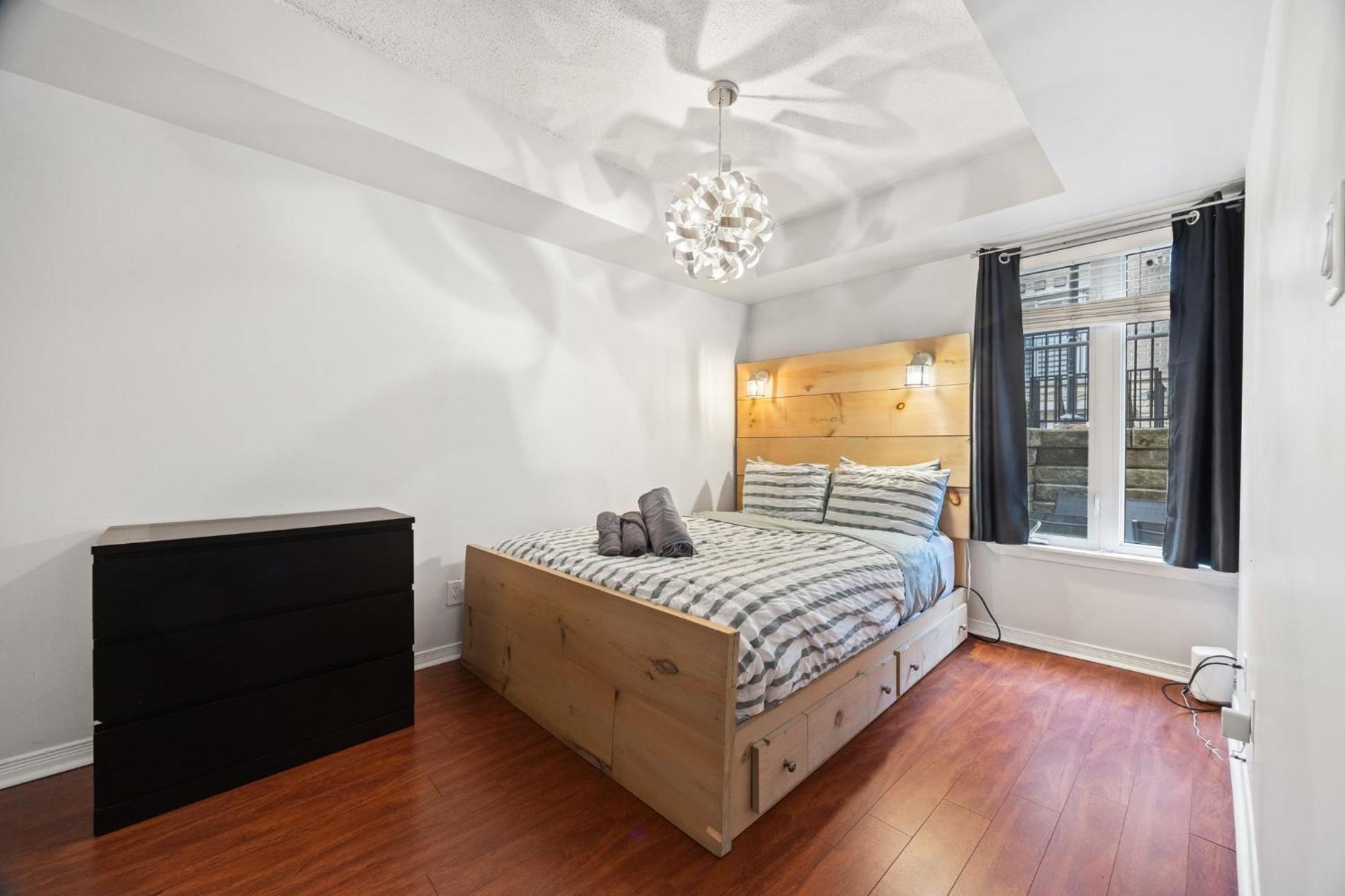 Liberty Village Townhouse トロント エクステリア 写真
