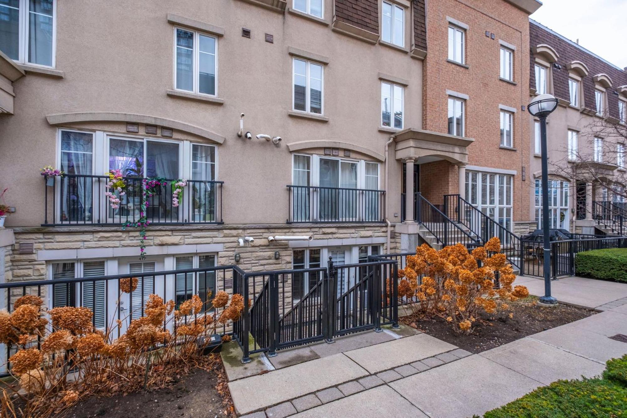 Liberty Village Townhouse トロント エクステリア 写真
