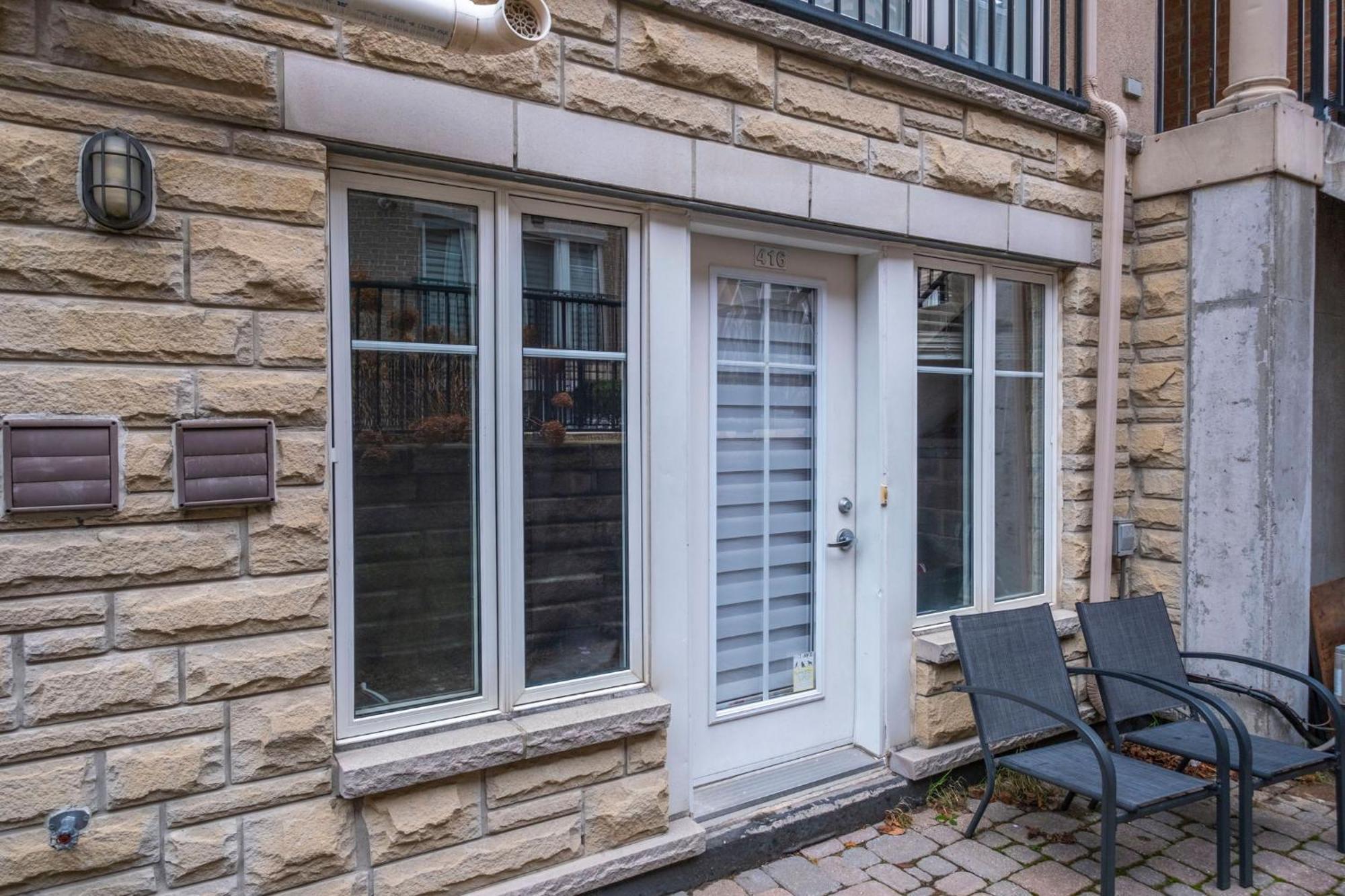 Liberty Village Townhouse トロント エクステリア 写真