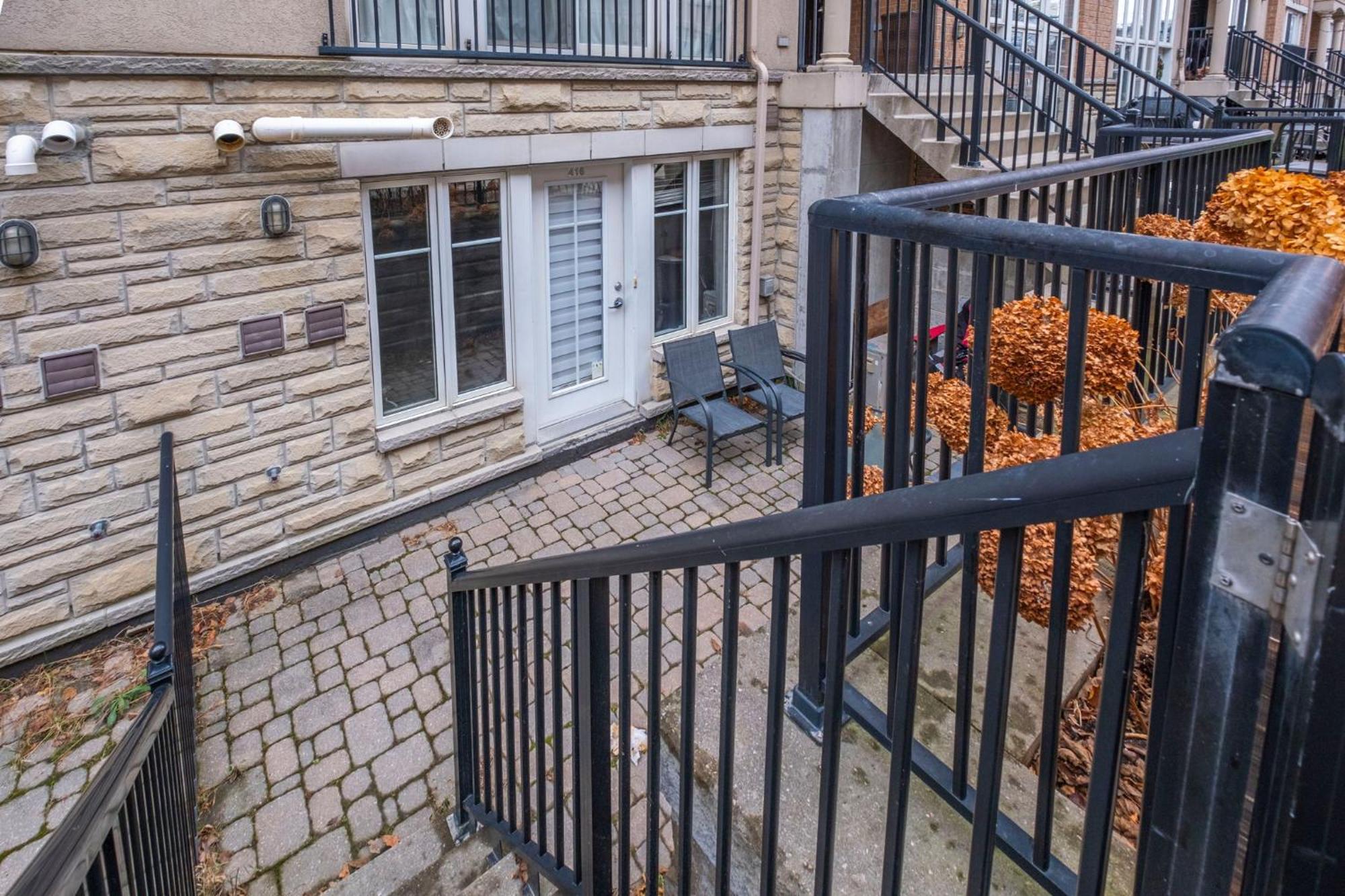 Liberty Village Townhouse トロント エクステリア 写真