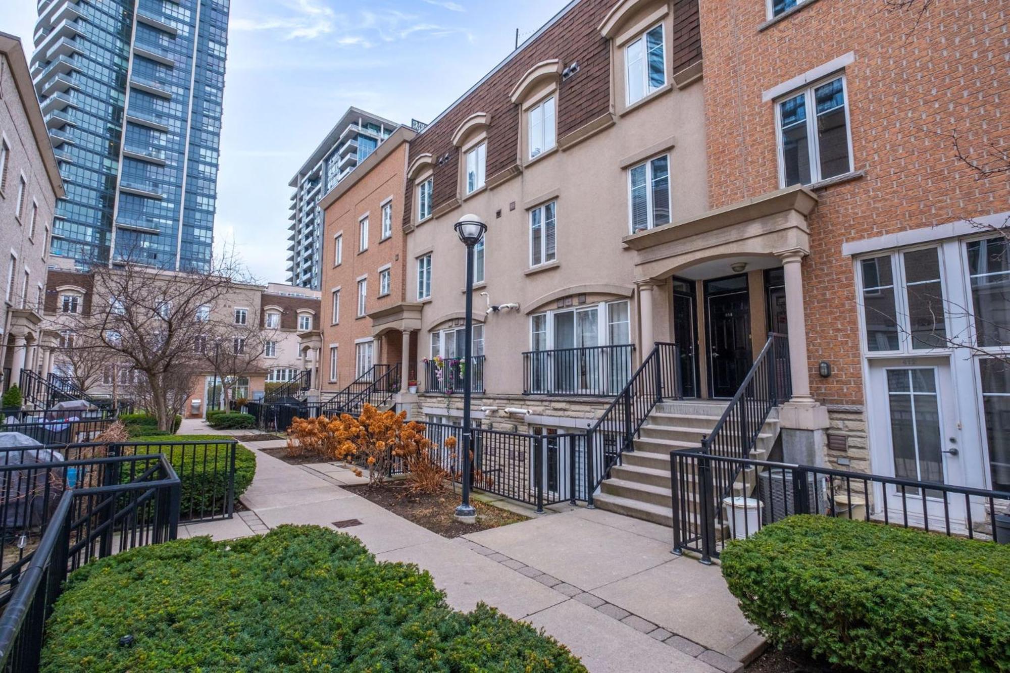 Liberty Village Townhouse トロント エクステリア 写真